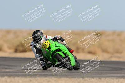 media/Mar-22-2025-CVMA (Sat) [[462c0ffedb]]/Race 13-Amateur Supersport Middleweight/